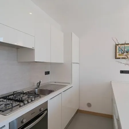 شقة Sea View - 2 Bedrooms سانريمو
