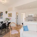 Sea View - 2 Bedrooms Apartamento *