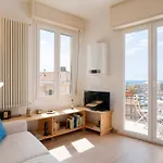 Sea View - 2 Bedrooms Апартаменти *