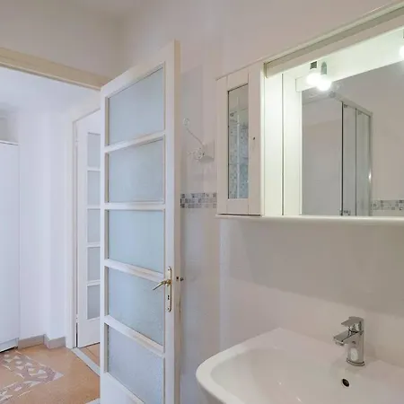 Sea View - 2 Bedrooms * 산레모